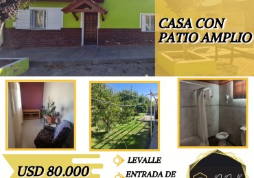 CASA AMPLIA- BELLO PATIO- VENTA